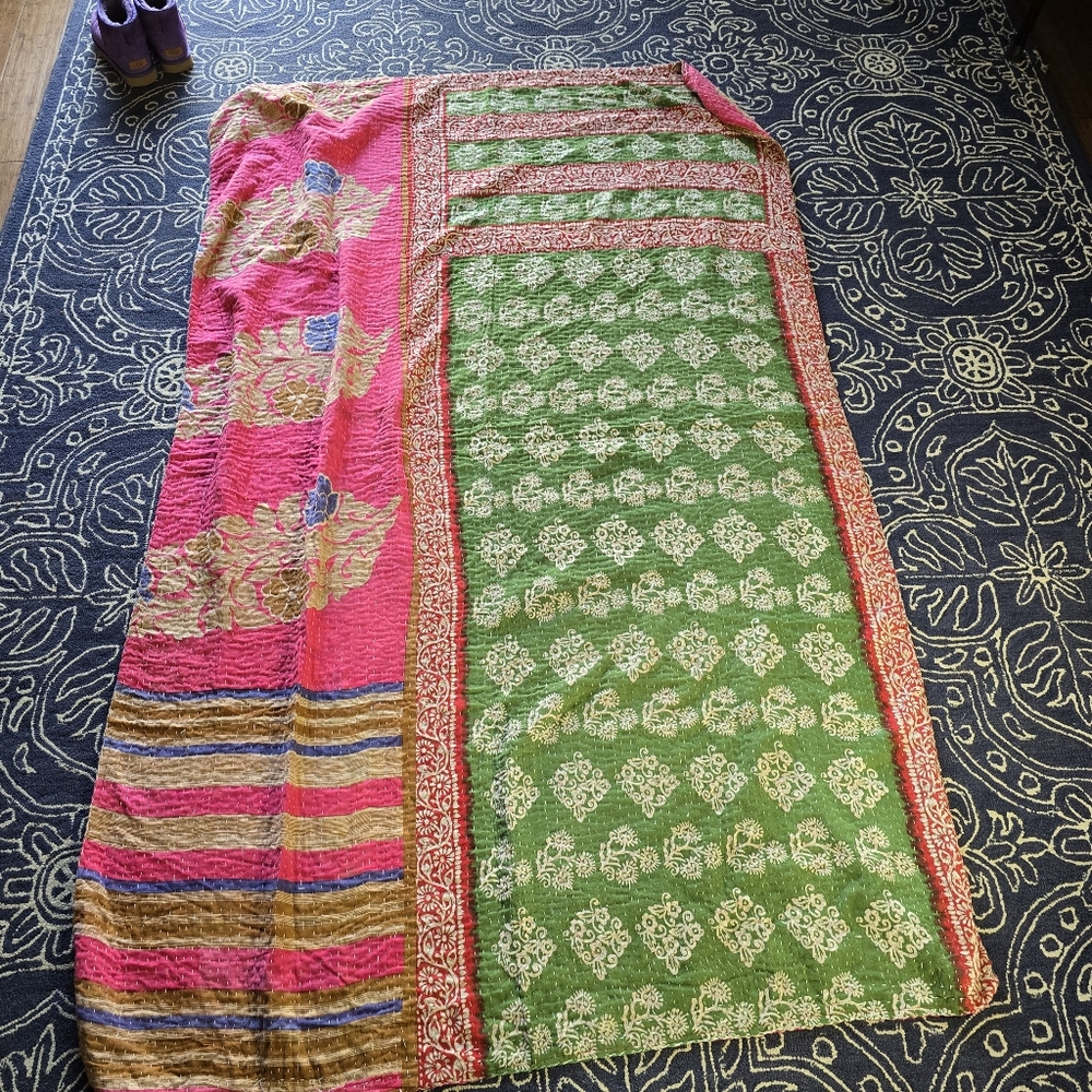 Kantha Quilted Blanket 55×85 - Picture 2 of 16